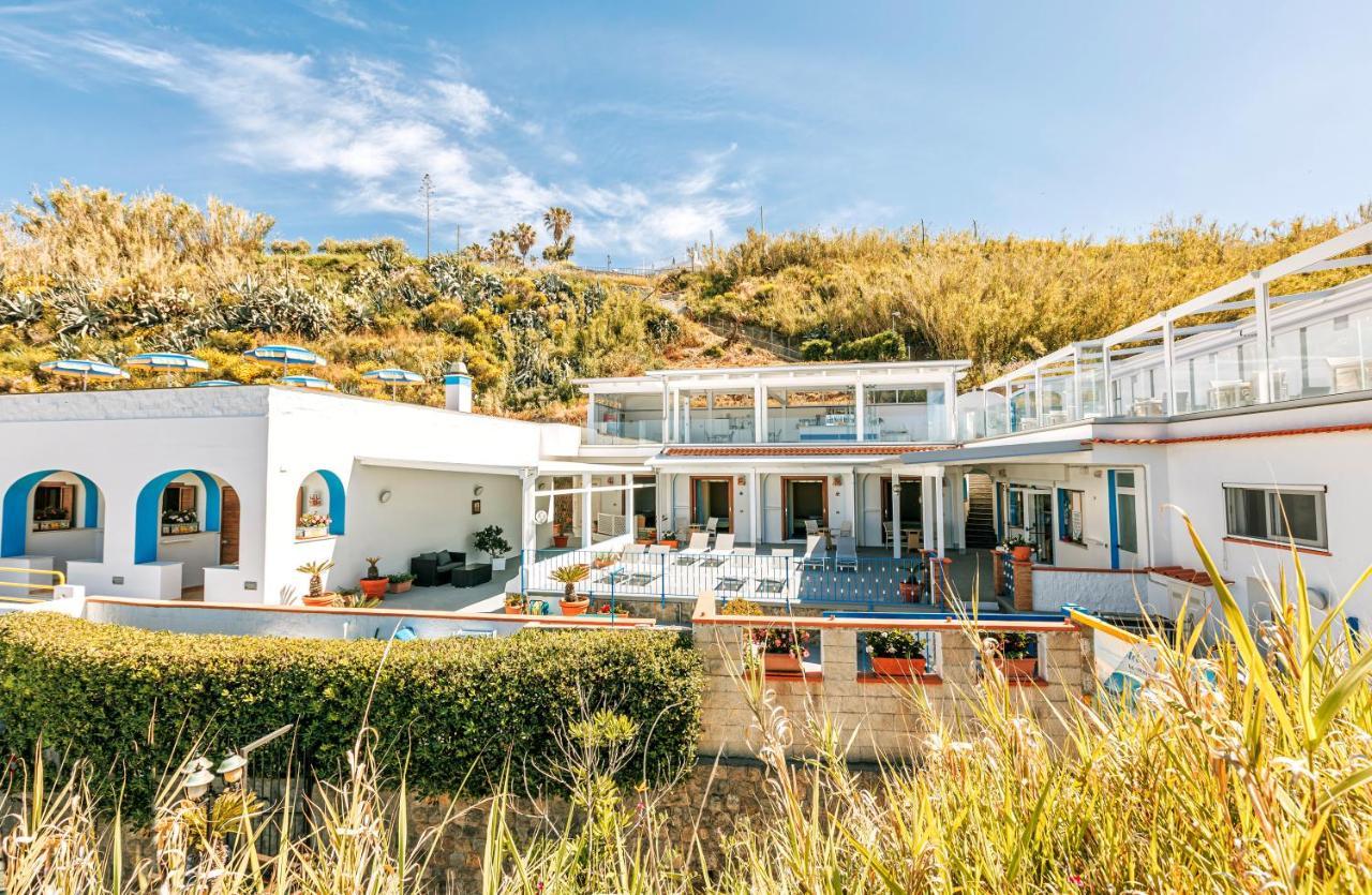 Hotel Cava Dell'isola 3*