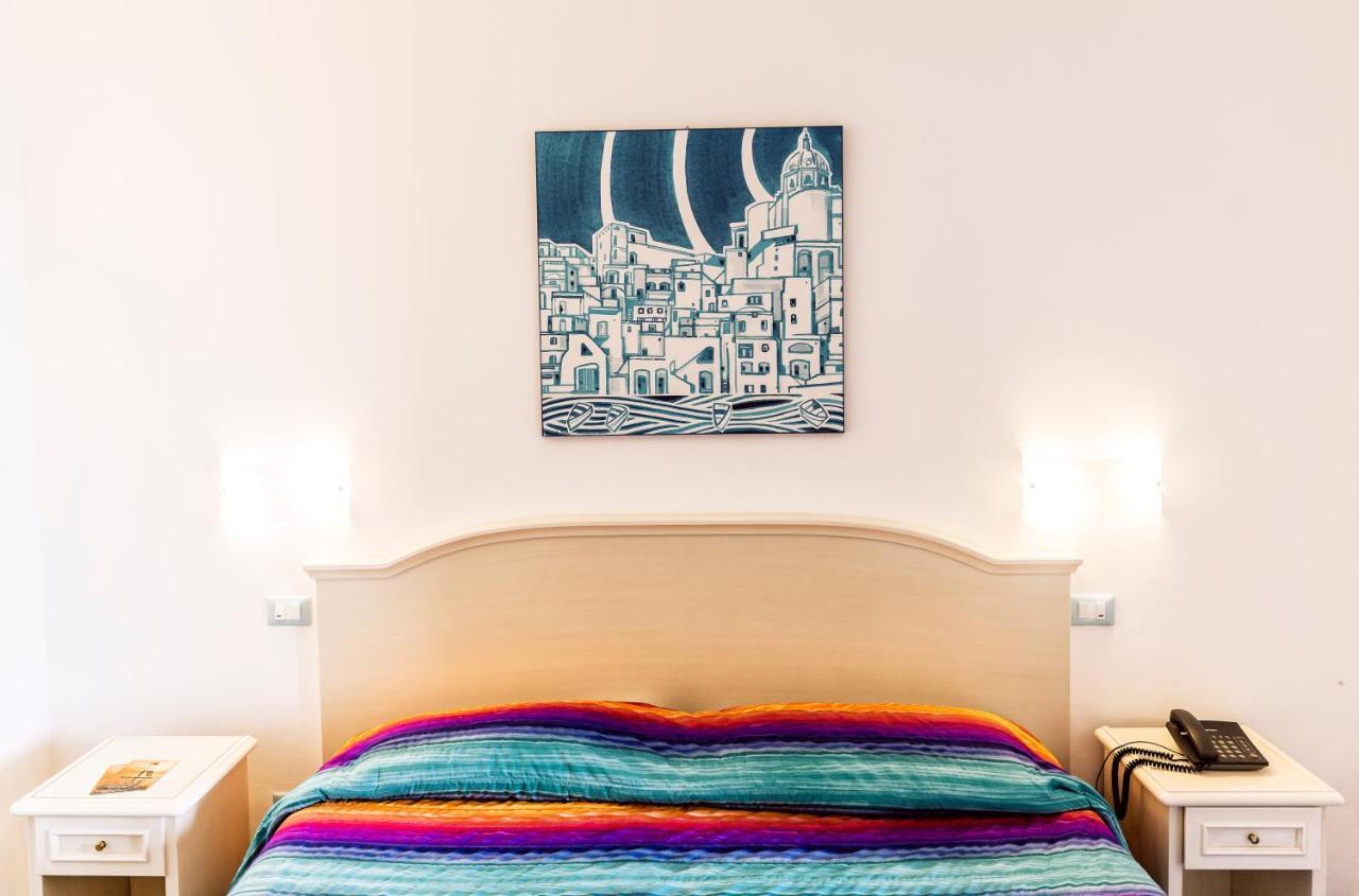 Cava Dell'isola Hotel