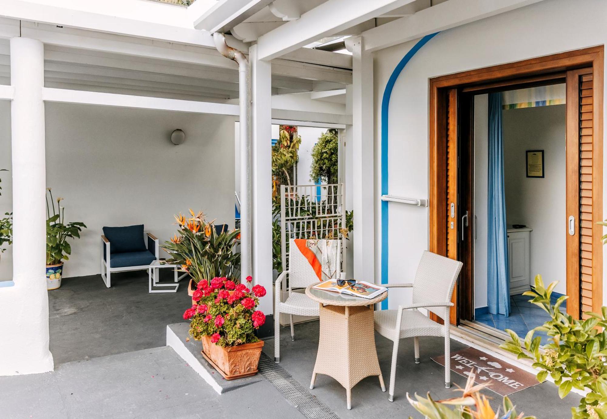 Hotel Cava Dell'isola 3*